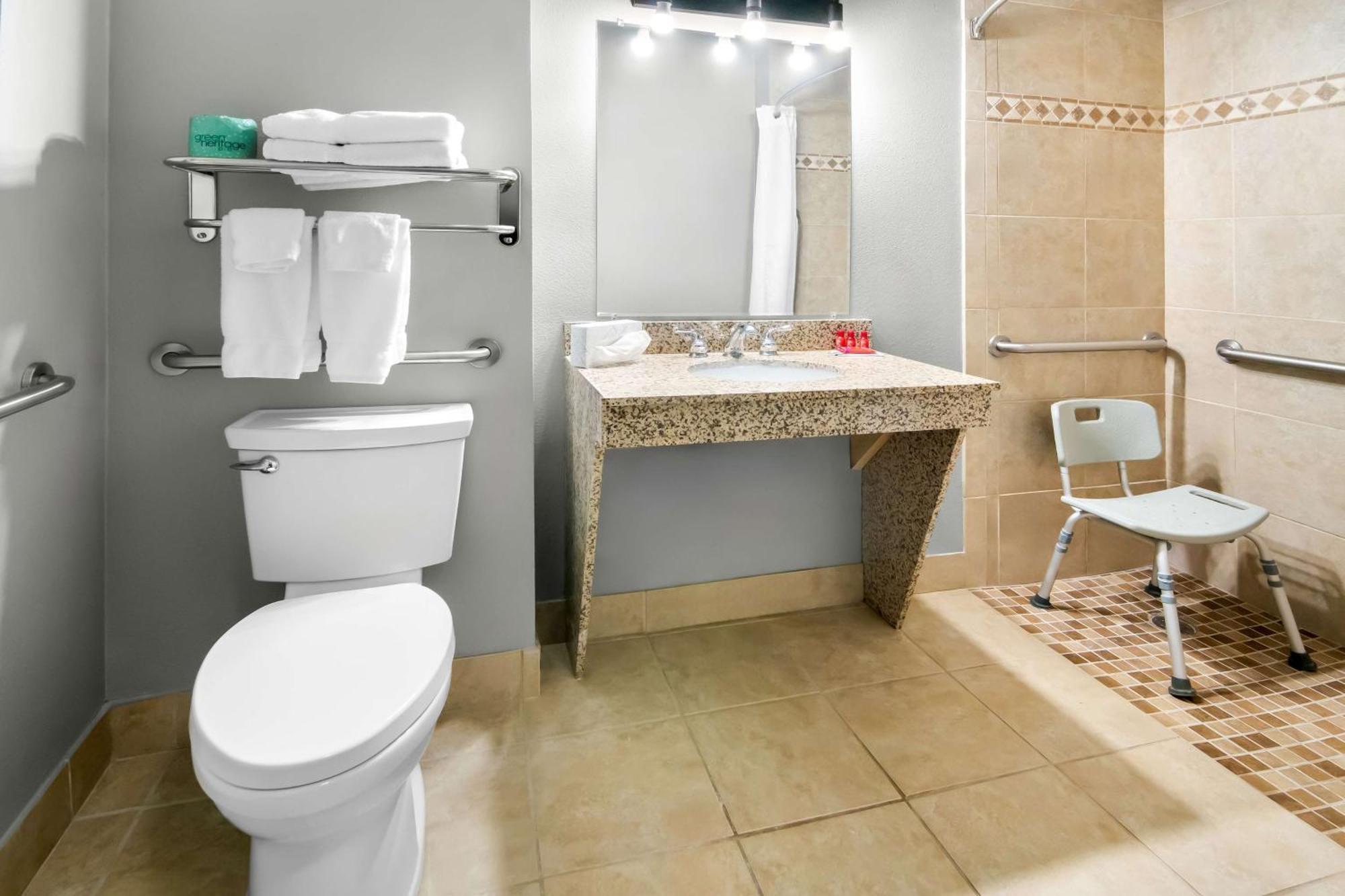 Big Country Hotel & Suites, Surestay Collection By BW Abilene Zewnętrze zdjęcie