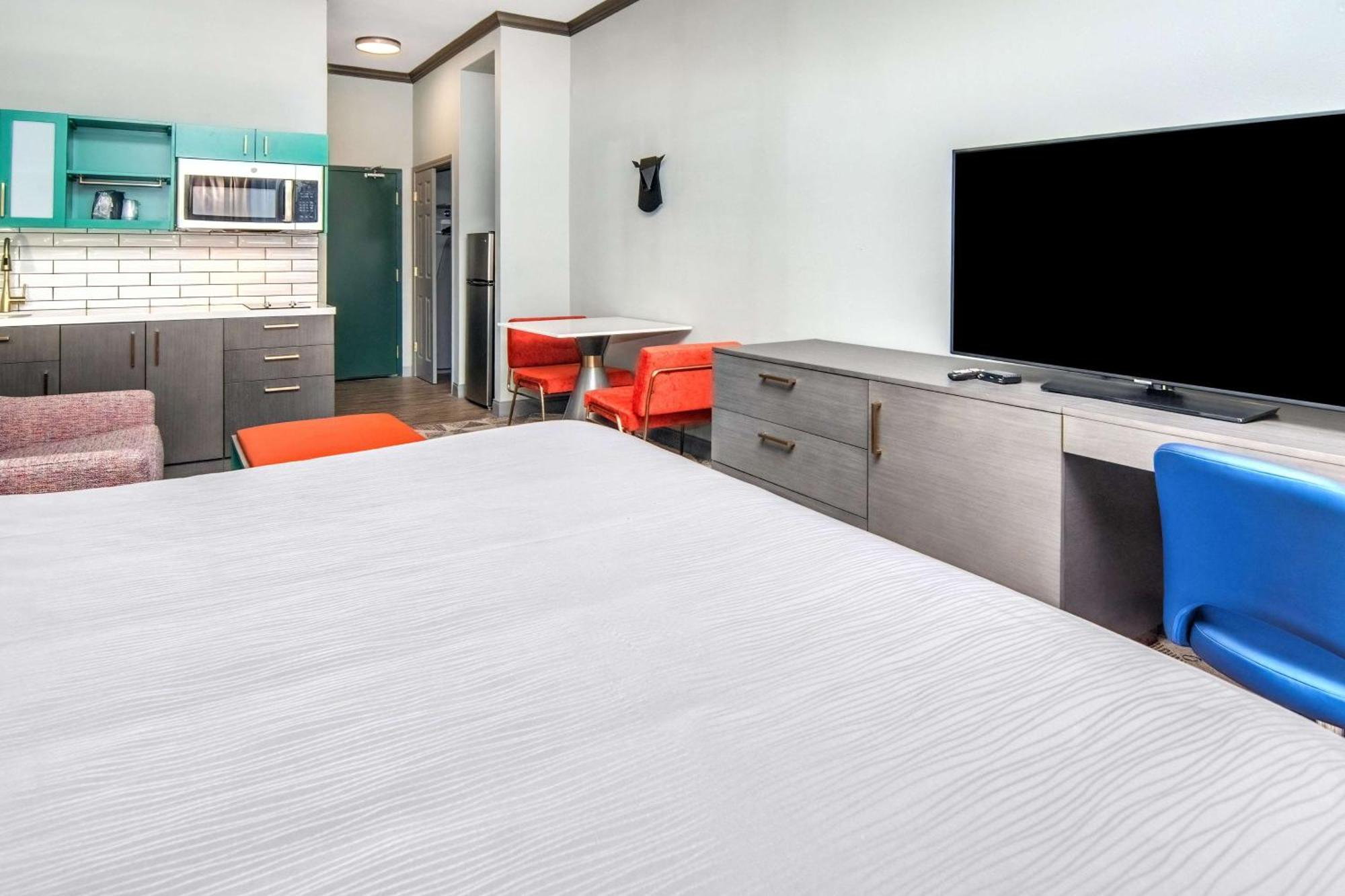 Big Country Hotel & Suites, Surestay Collection By BW Abilene Zewnętrze zdjęcie
