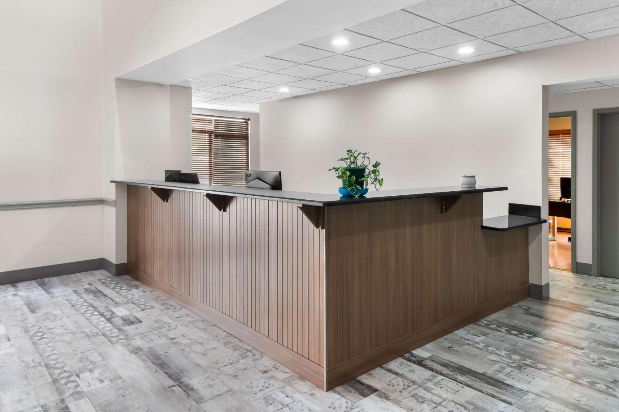 Big Country Hotel & Suites, Surestay Collection By BW Abilene Zewnętrze zdjęcie